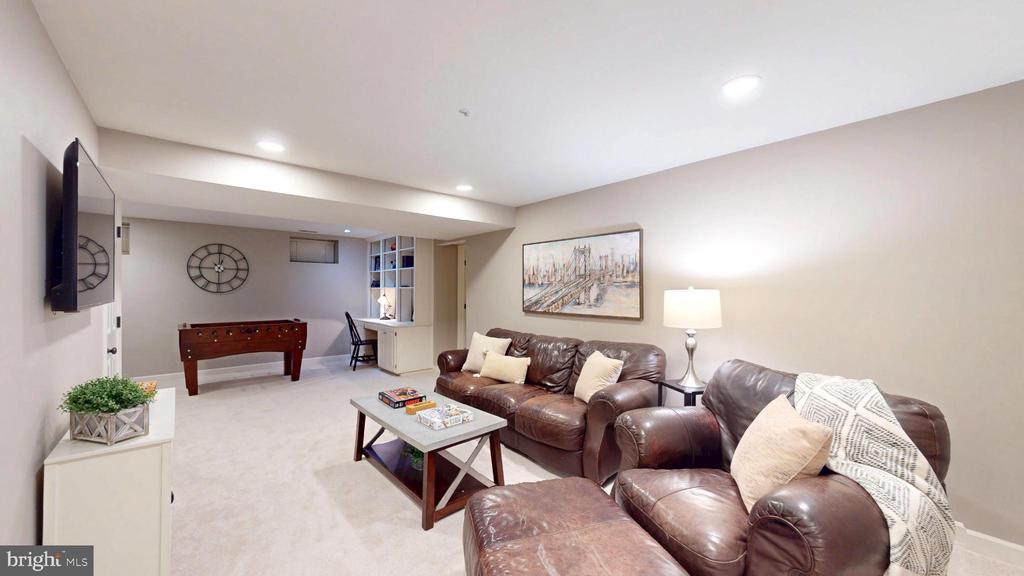 126 LAKE DRIVE