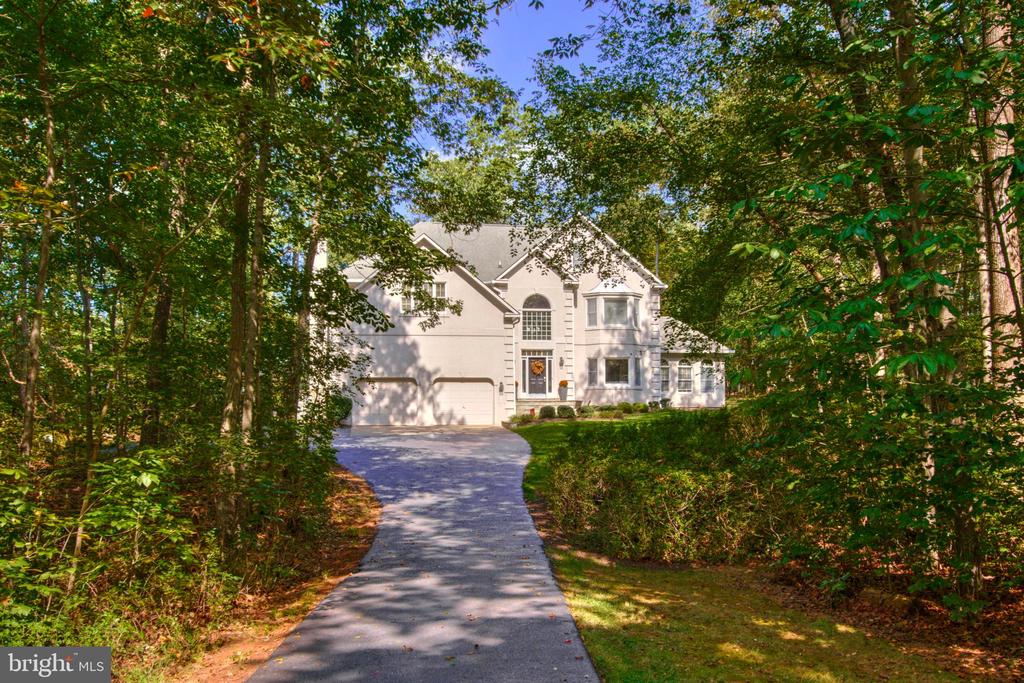 126 LAKE DRIVE