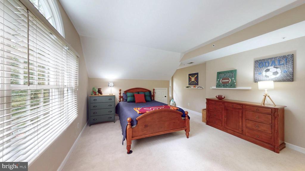 126 LAKE DRIVE
