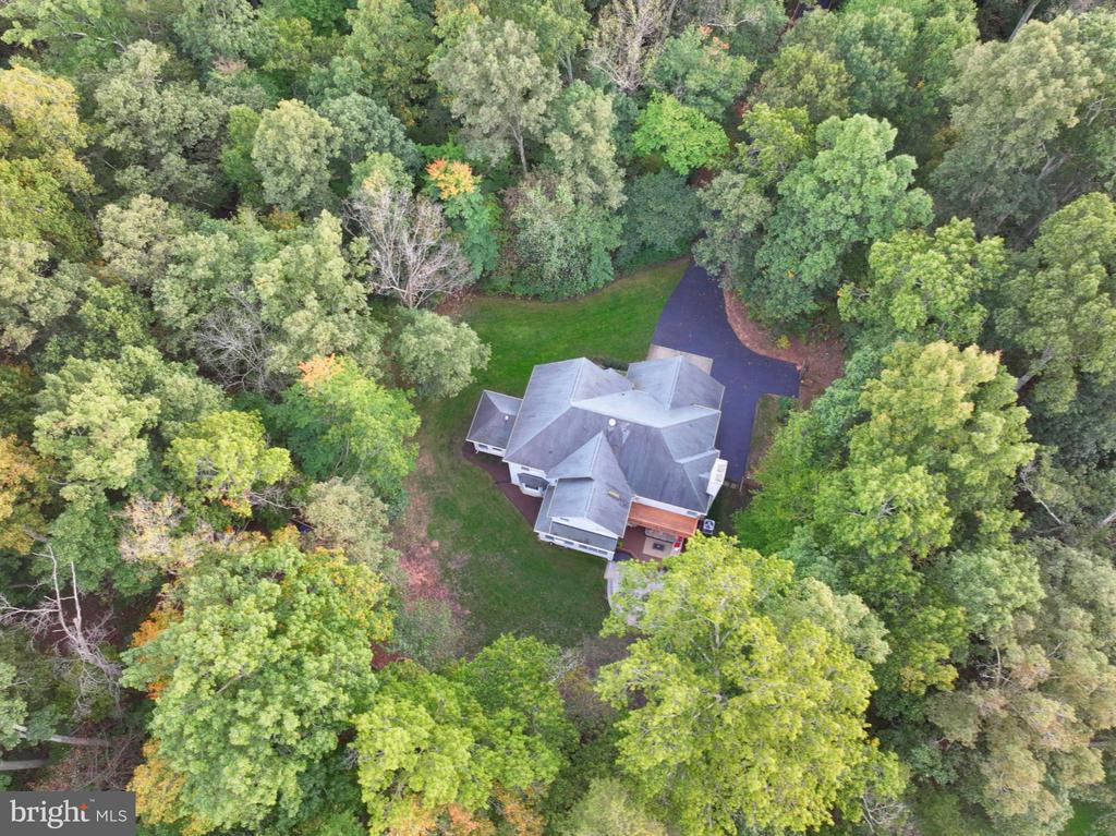 126 LAKE DRIVE