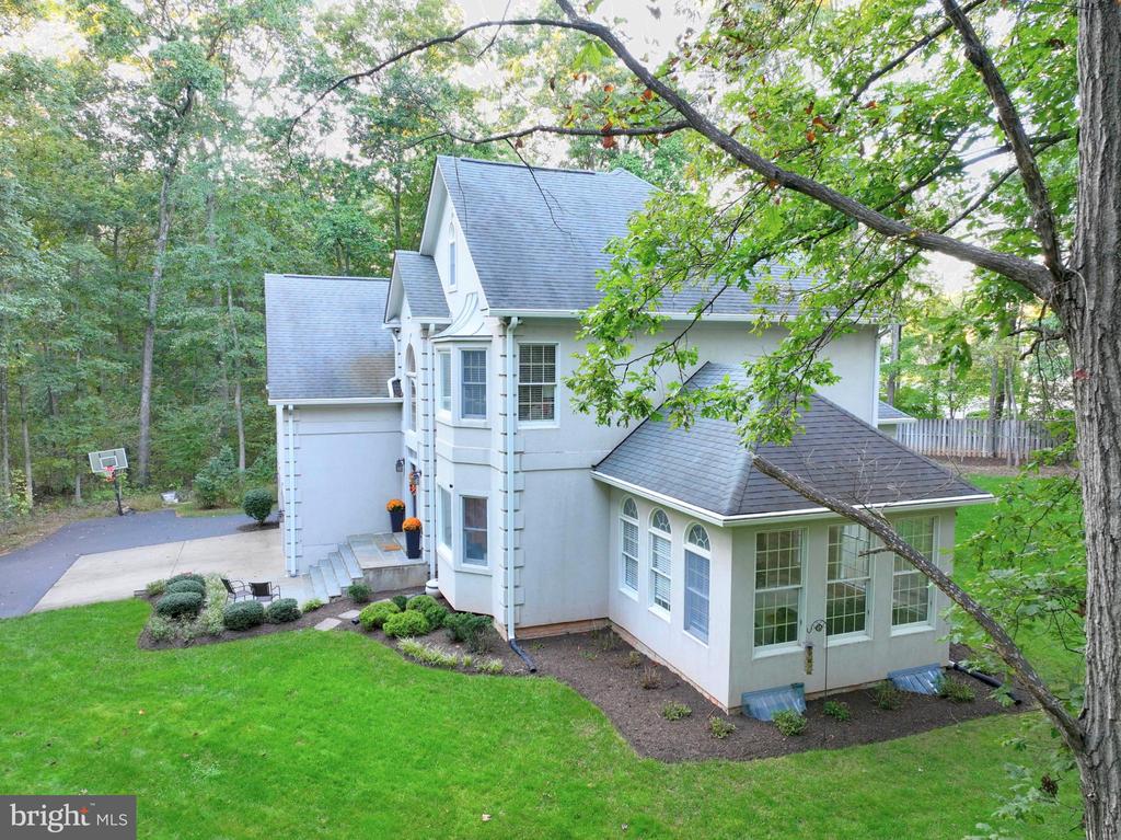 126 LAKE DRIVE