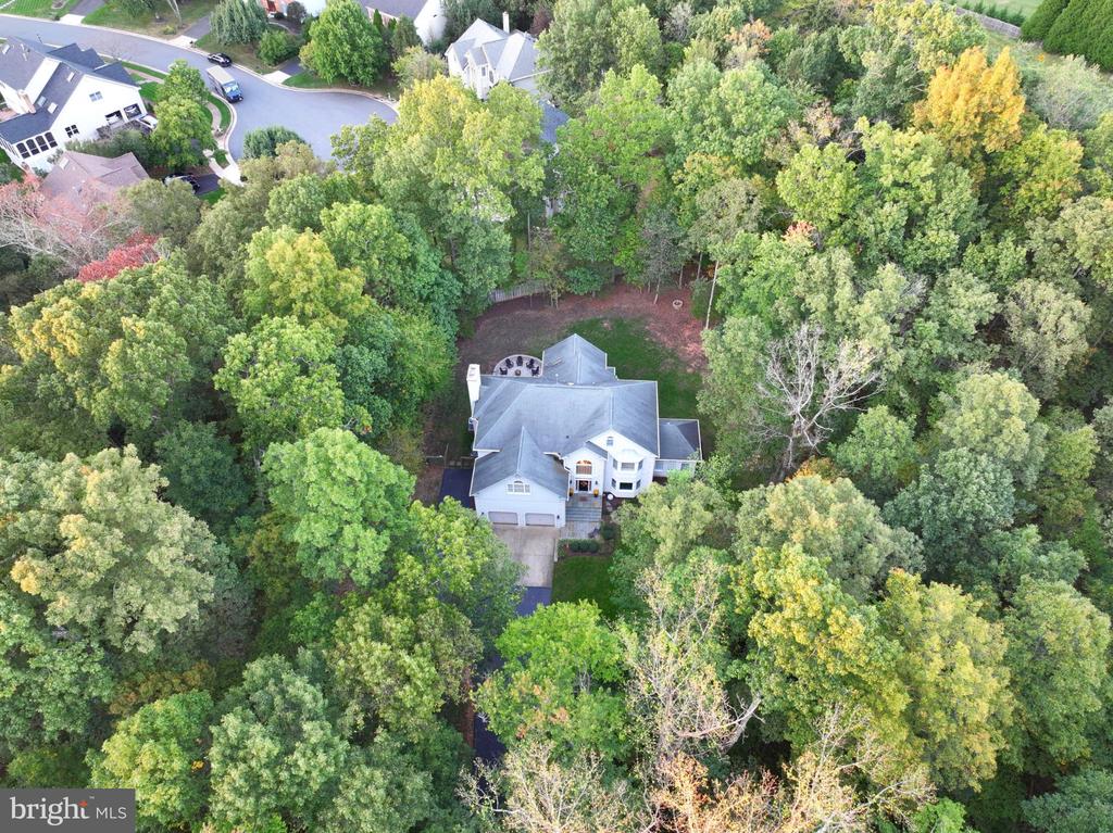 126 LAKE DRIVE