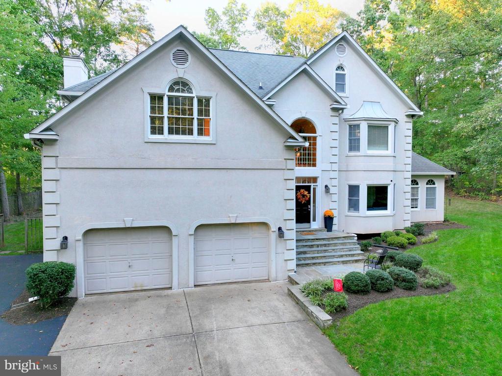 126 LAKE DRIVE
