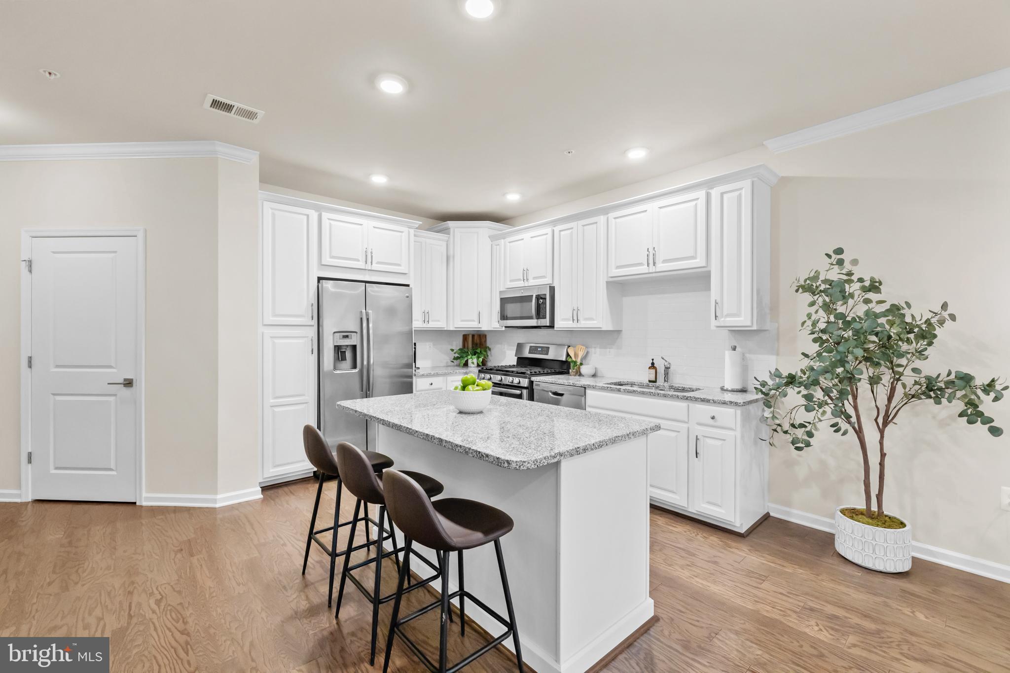 23271 SOUTHDOWN MANOR TERRACE 108