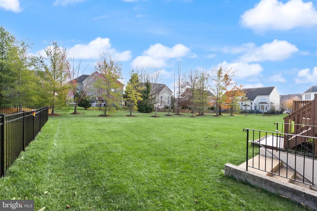 19296 CREEK FIELD CIRCLE