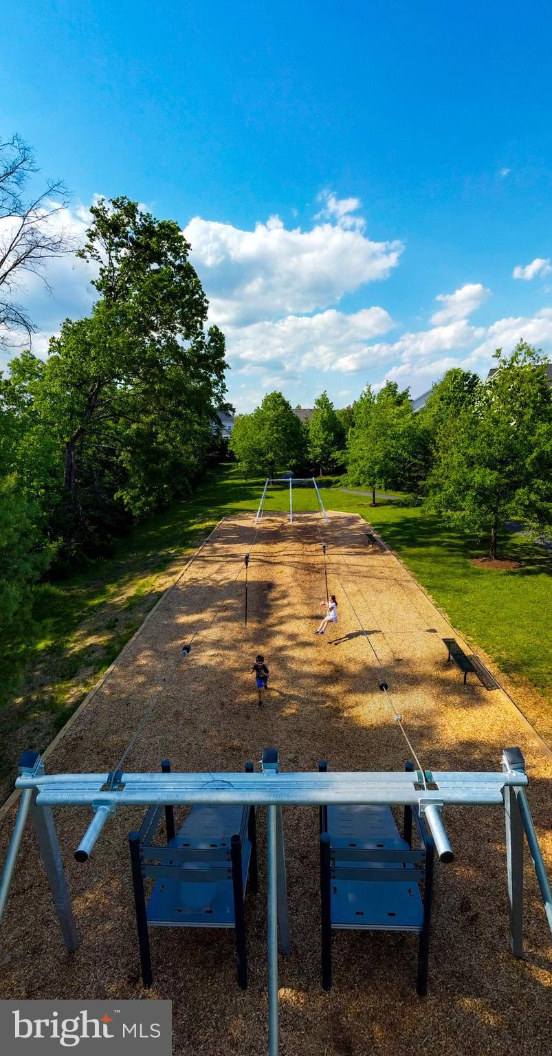 19296 CREEK FIELD CIRCLE