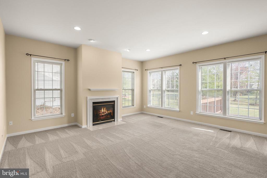 19296 CREEK FIELD CIRCLE