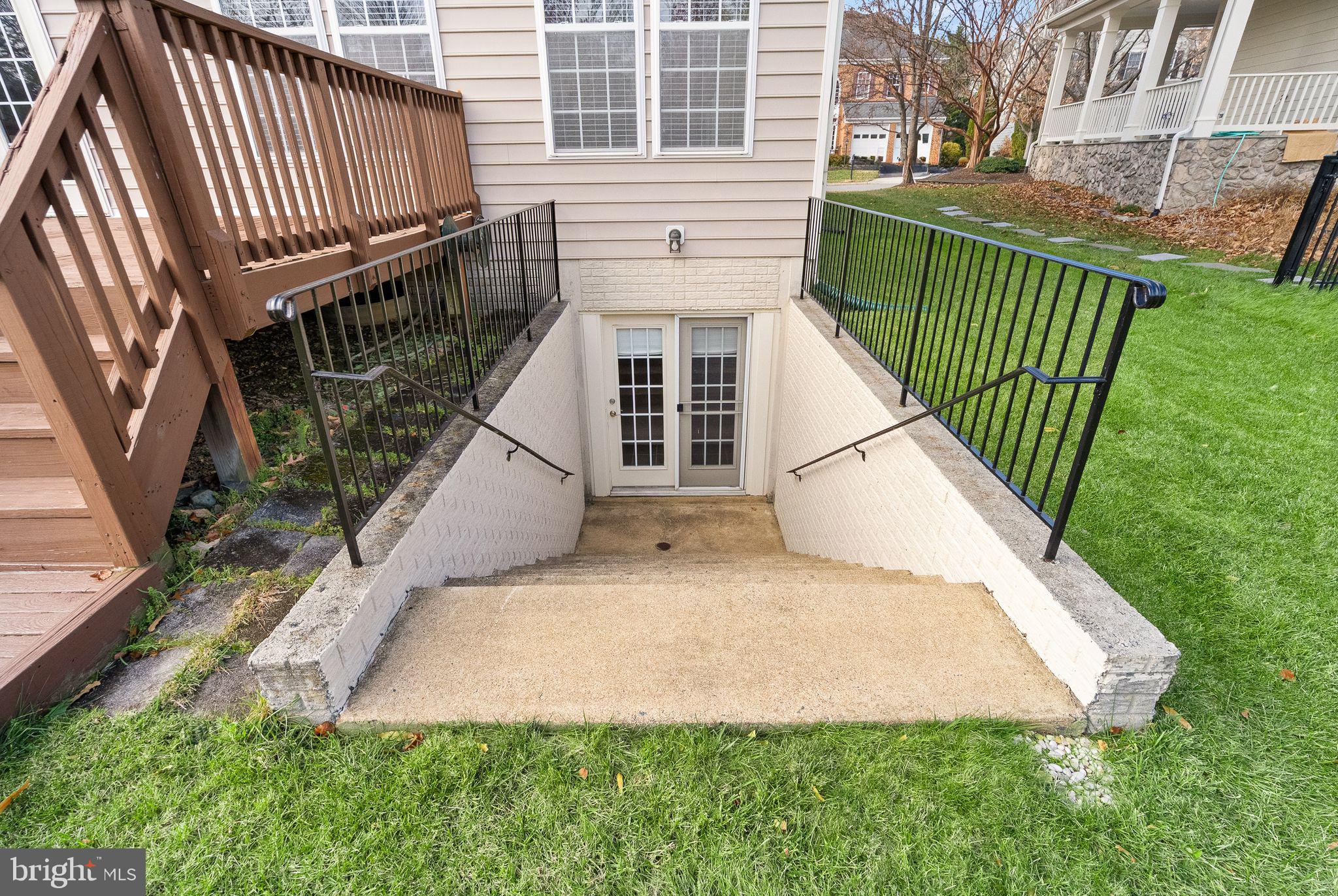 19296 CREEK FIELD CIRCLE