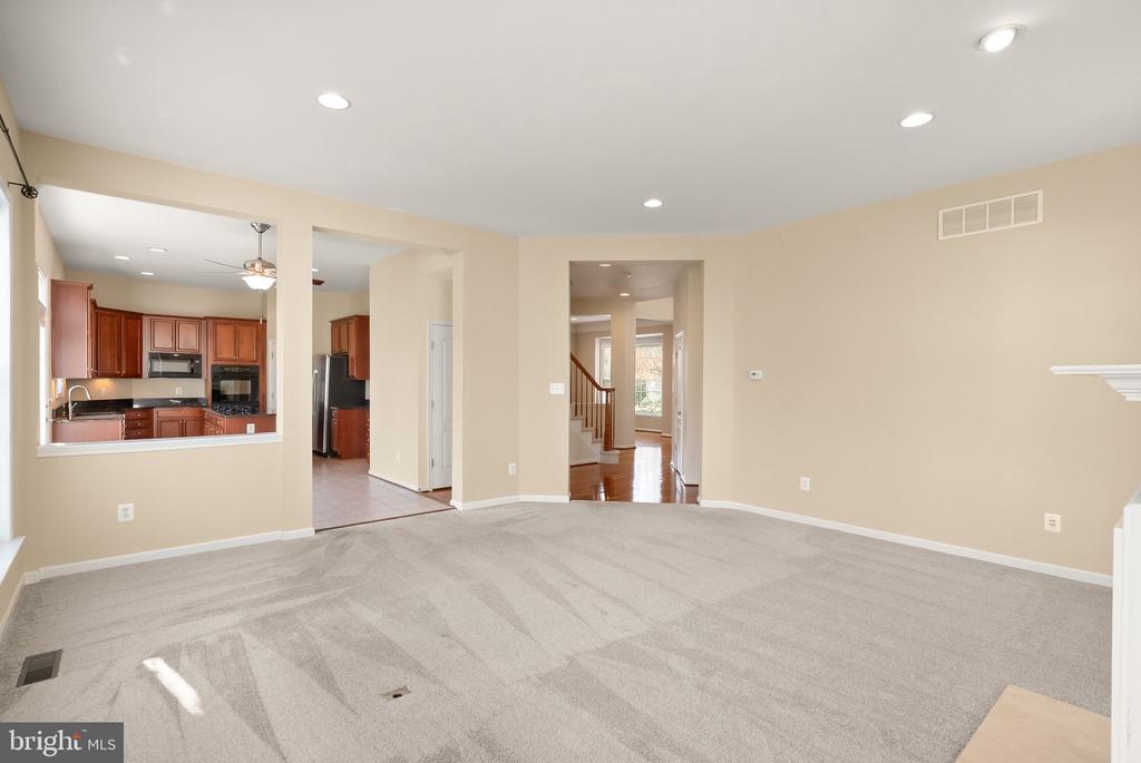 19296 CREEK FIELD CIRCLE