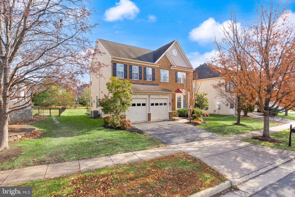 19296 CREEK FIELD CIRCLE
