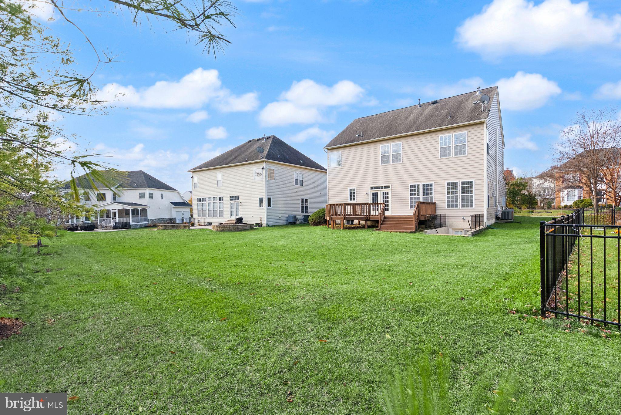 19296 CREEK FIELD CIRCLE