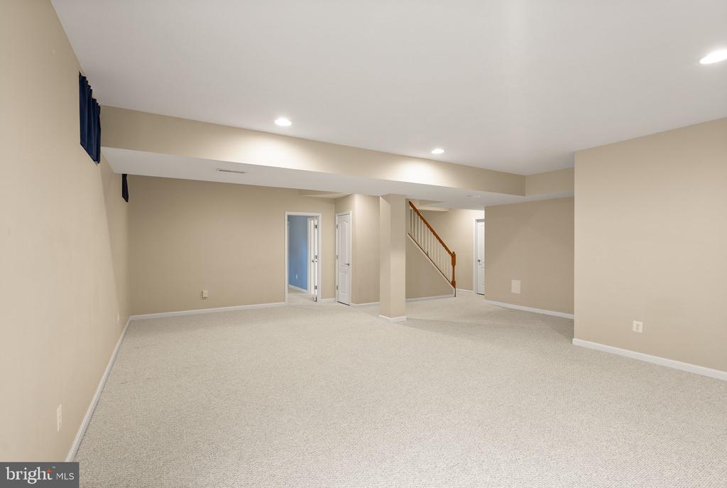 19296 CREEK FIELD CIRCLE