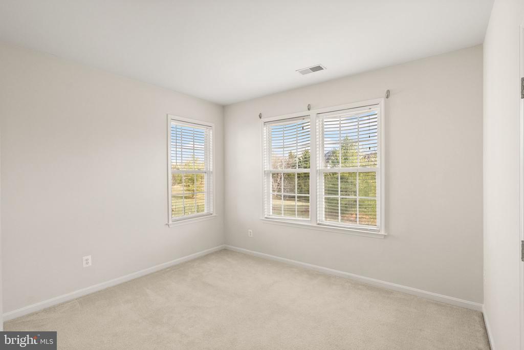 19296 CREEK FIELD CIRCLE