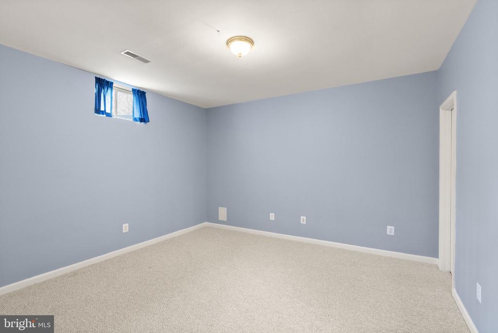 19296 CREEK FIELD CIRCLE
