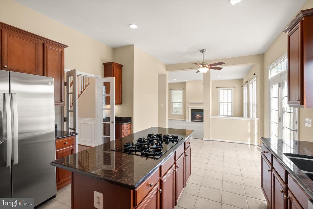 19296 CREEK FIELD CIRCLE