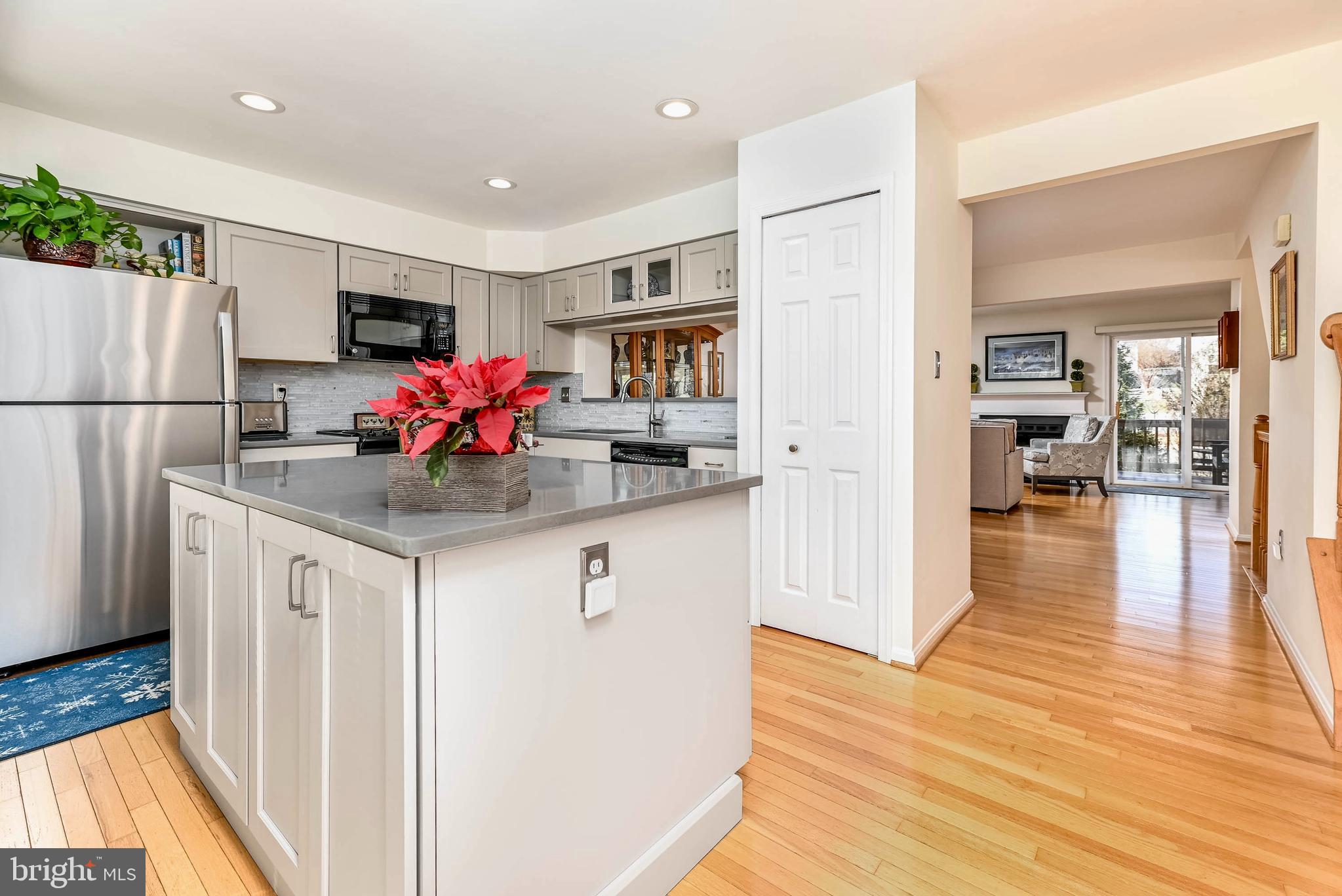 114 HAMPSHIRE SQUARE SW