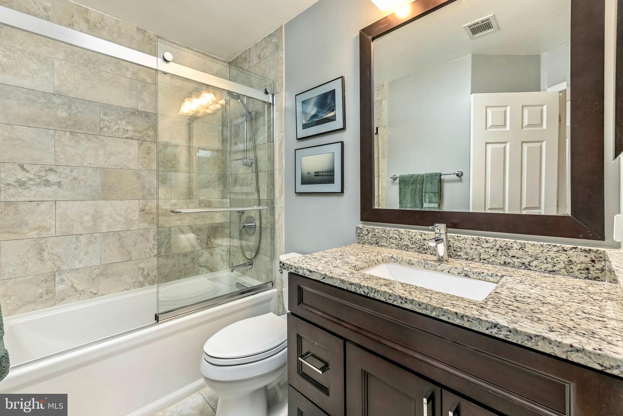 114 HAMPSHIRE SQUARE SW