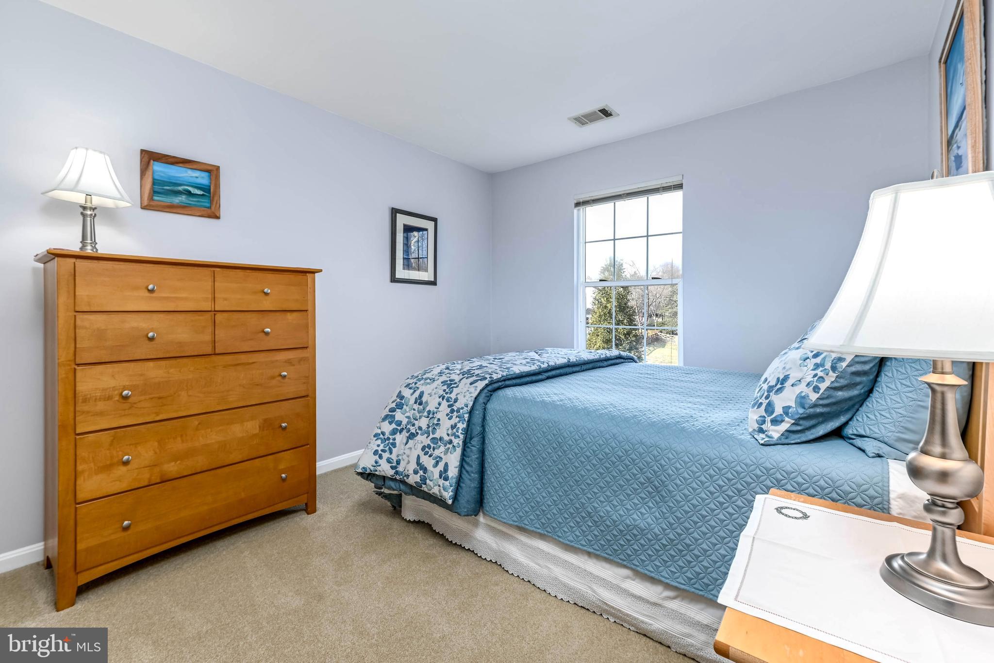 114 HAMPSHIRE SQUARE SW