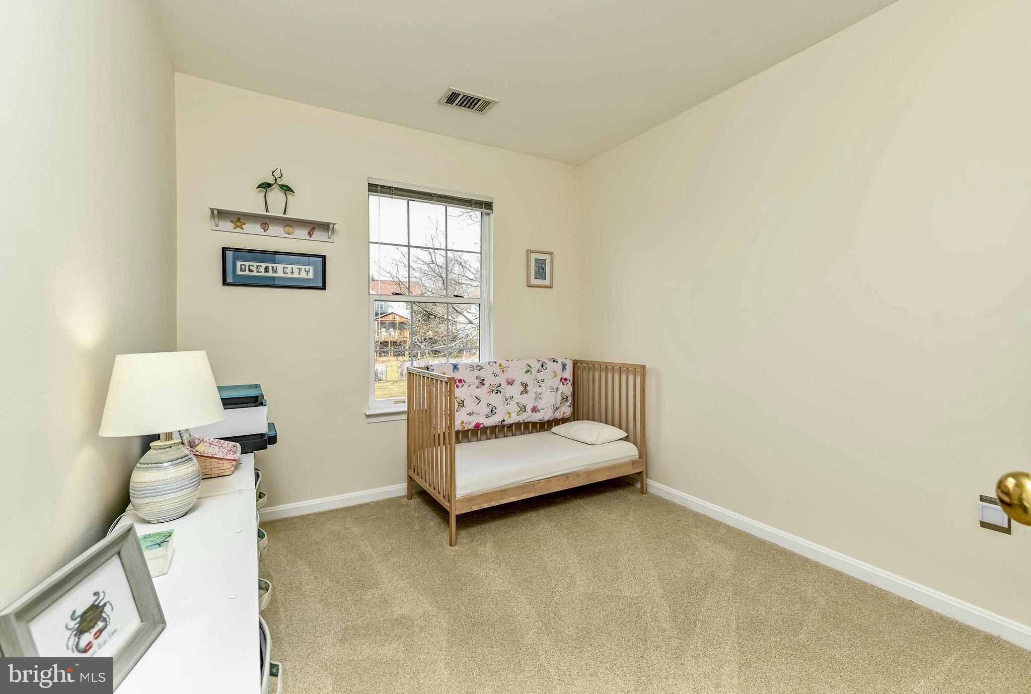 114 HAMPSHIRE SQUARE SW