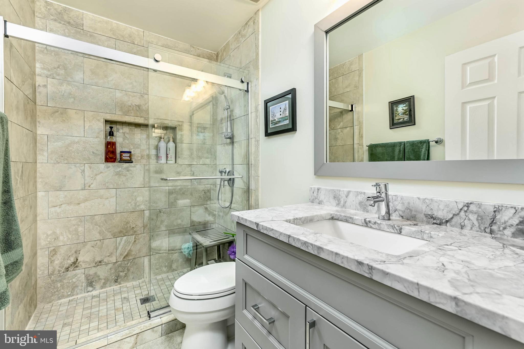 114 HAMPSHIRE SQUARE SW