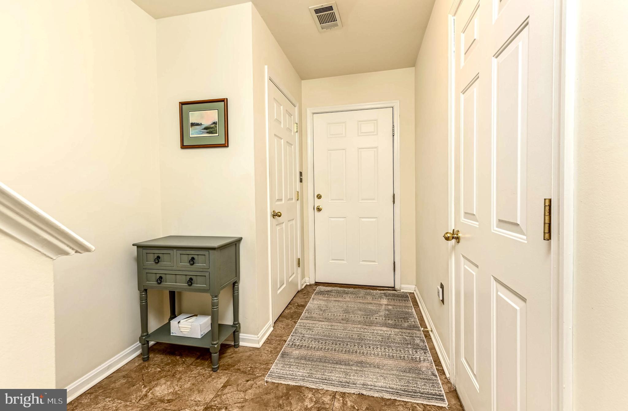 114 HAMPSHIRE SQUARE SW