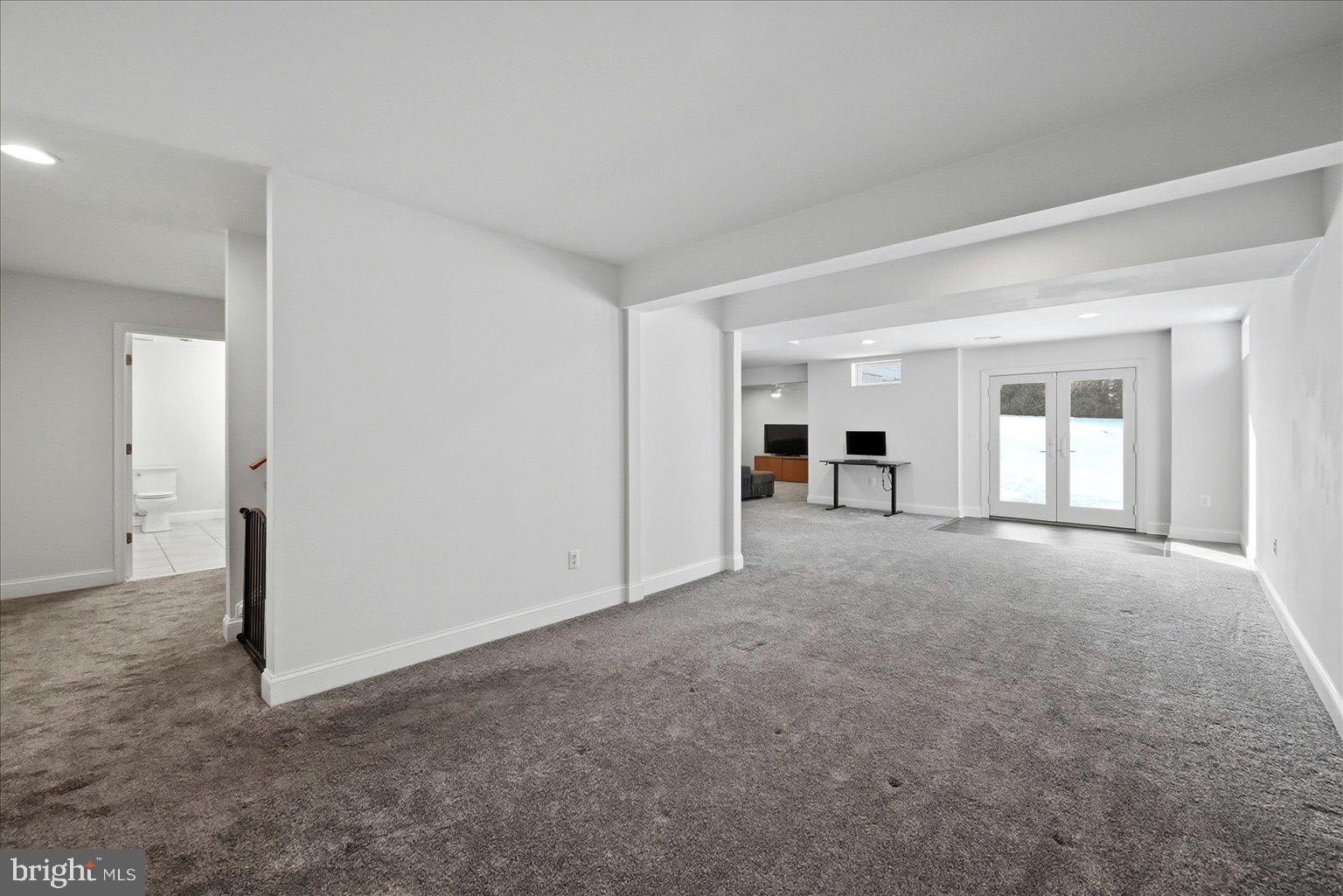 17301 VANNES COURT