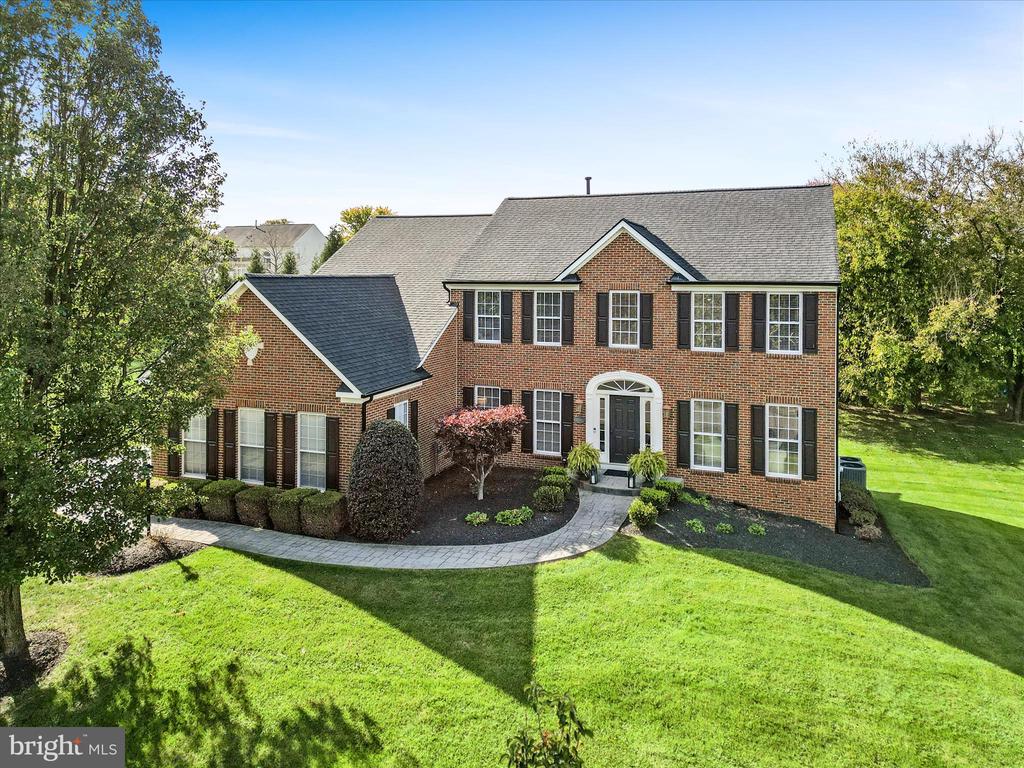 17301 VANNES COURT
