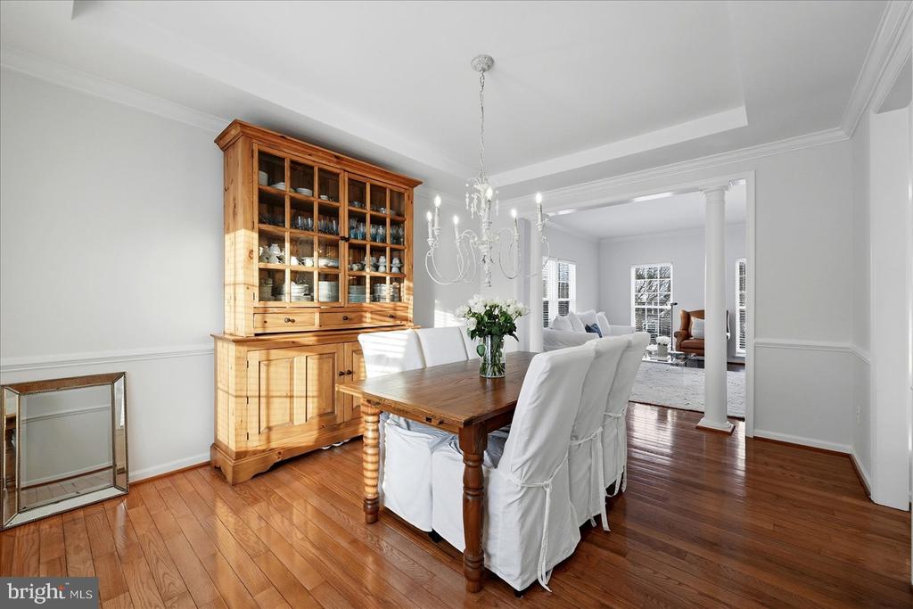 17301 VANNES COURT