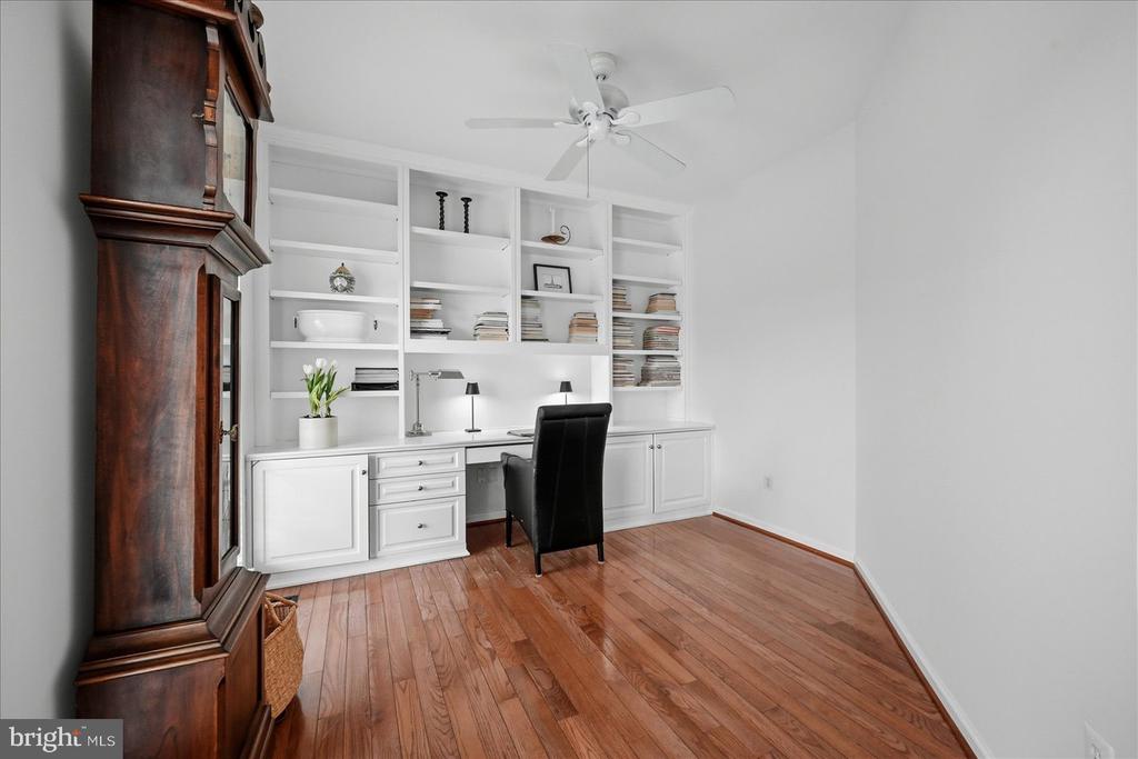17301 VANNES COURT