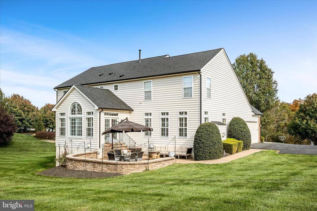 17301 VANNES COURT