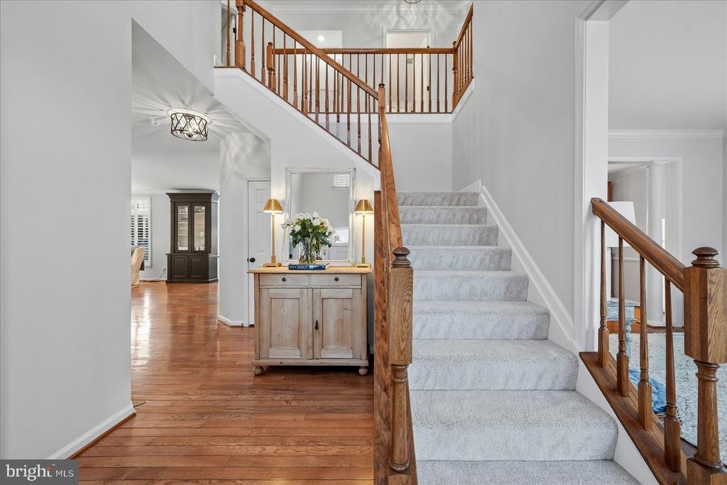 17301 VANNES COURT