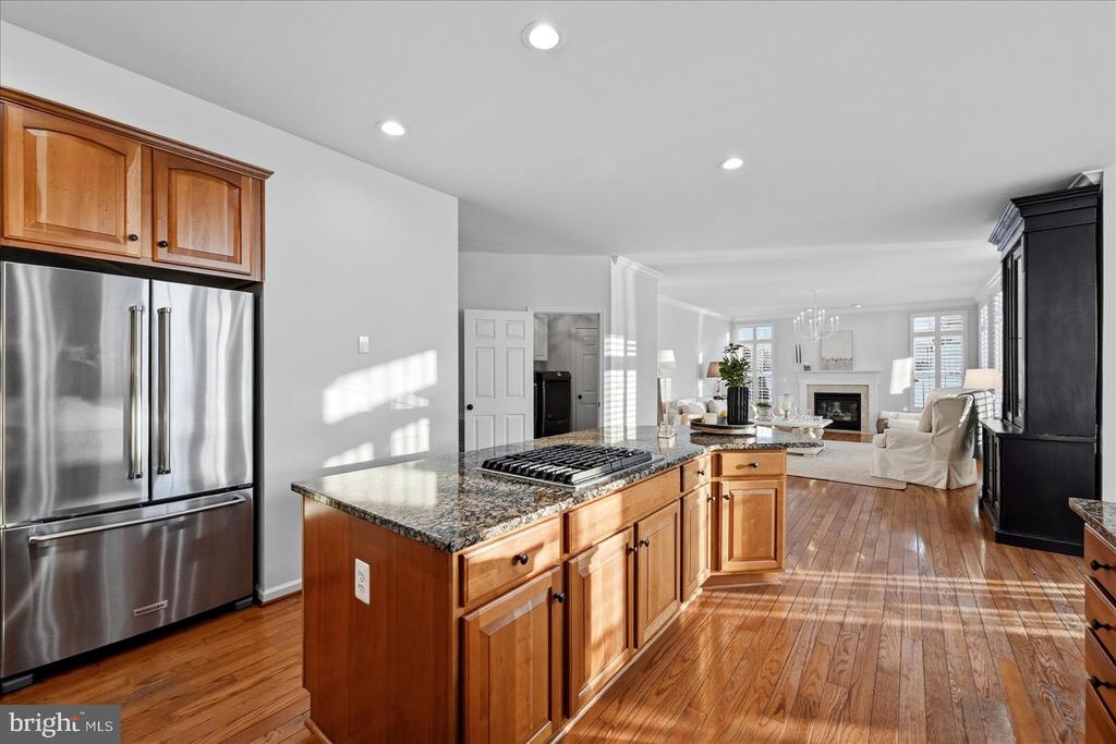 17301 VANNES COURT
