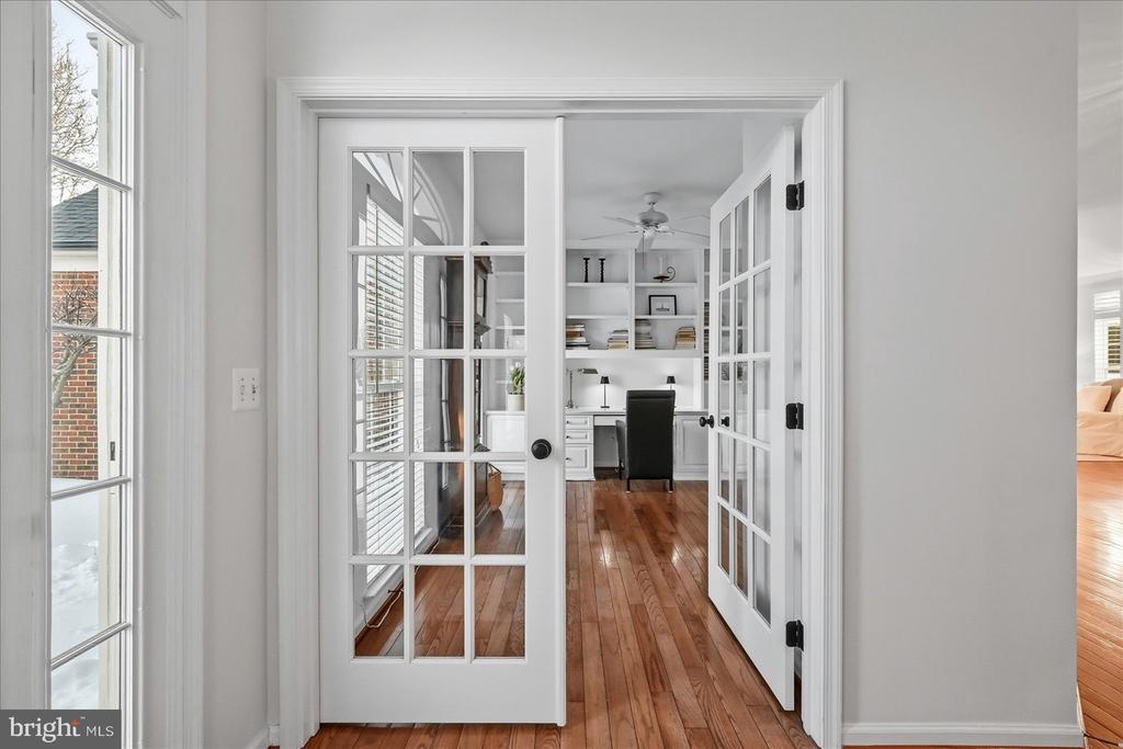 17301 VANNES COURT