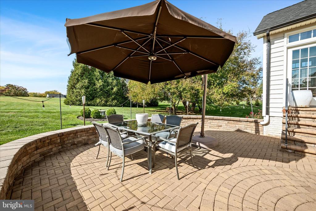 17301 VANNES COURT