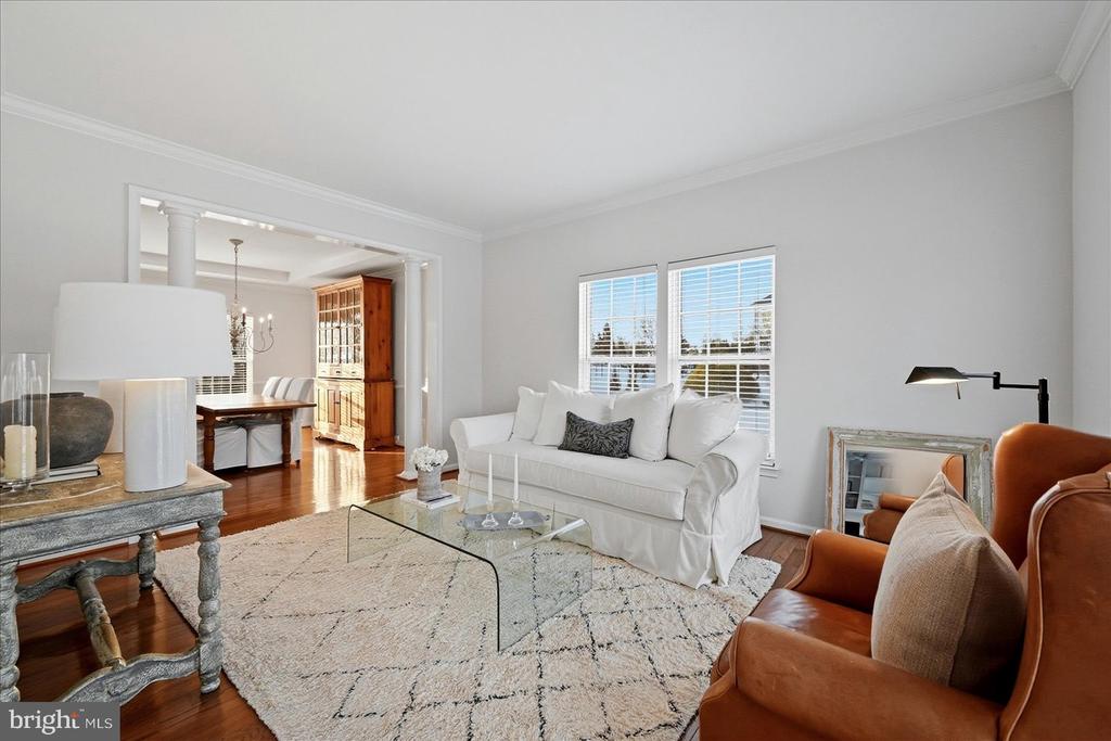 17301 VANNES COURT