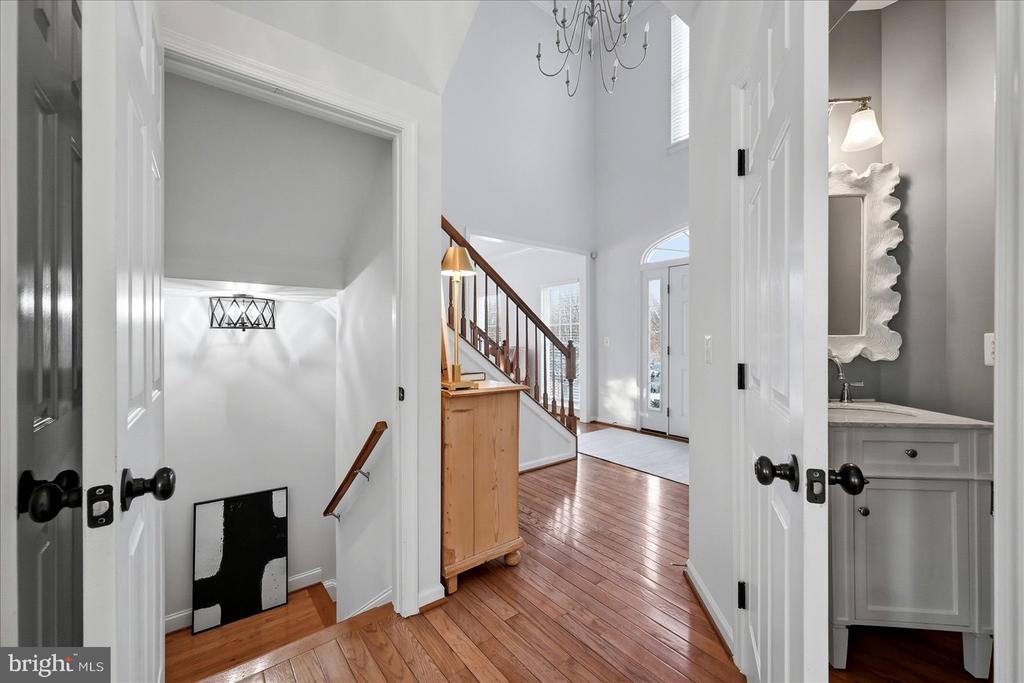 17301 VANNES COURT