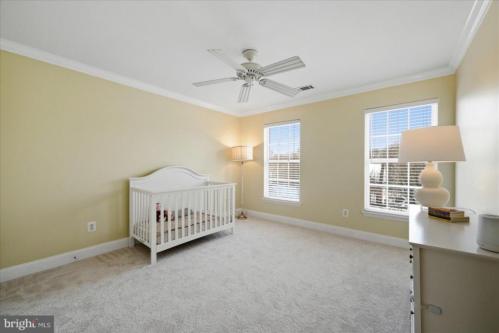 17301 VANNES COURT