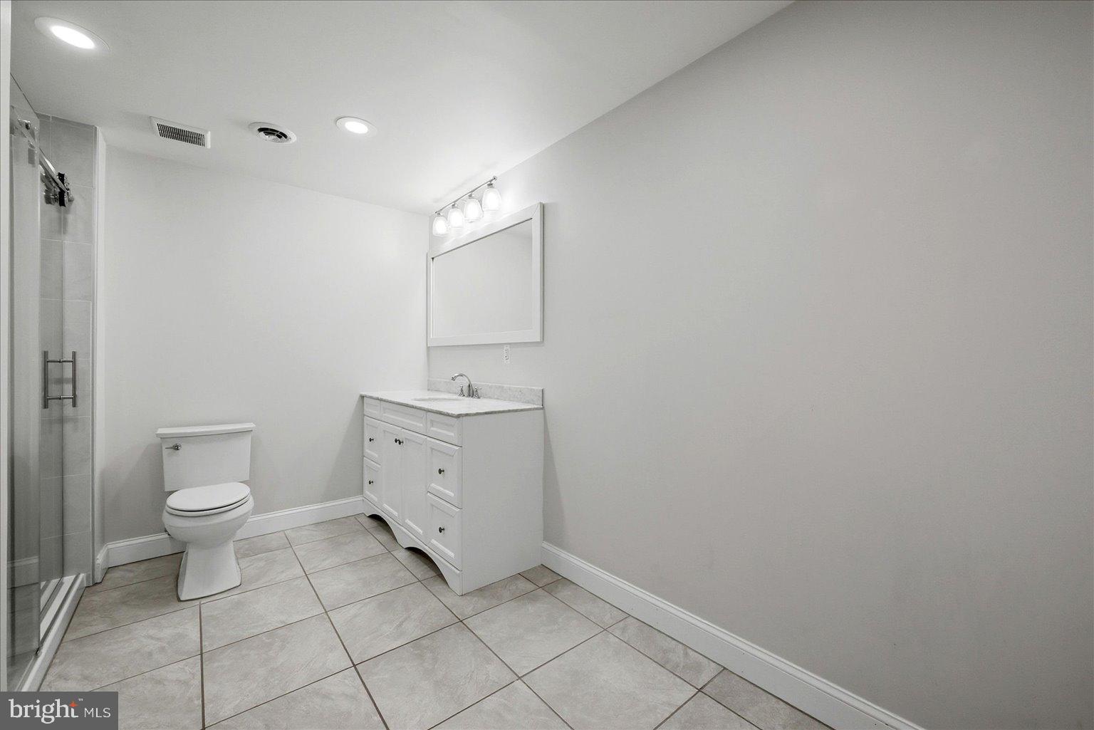 17301 VANNES COURT