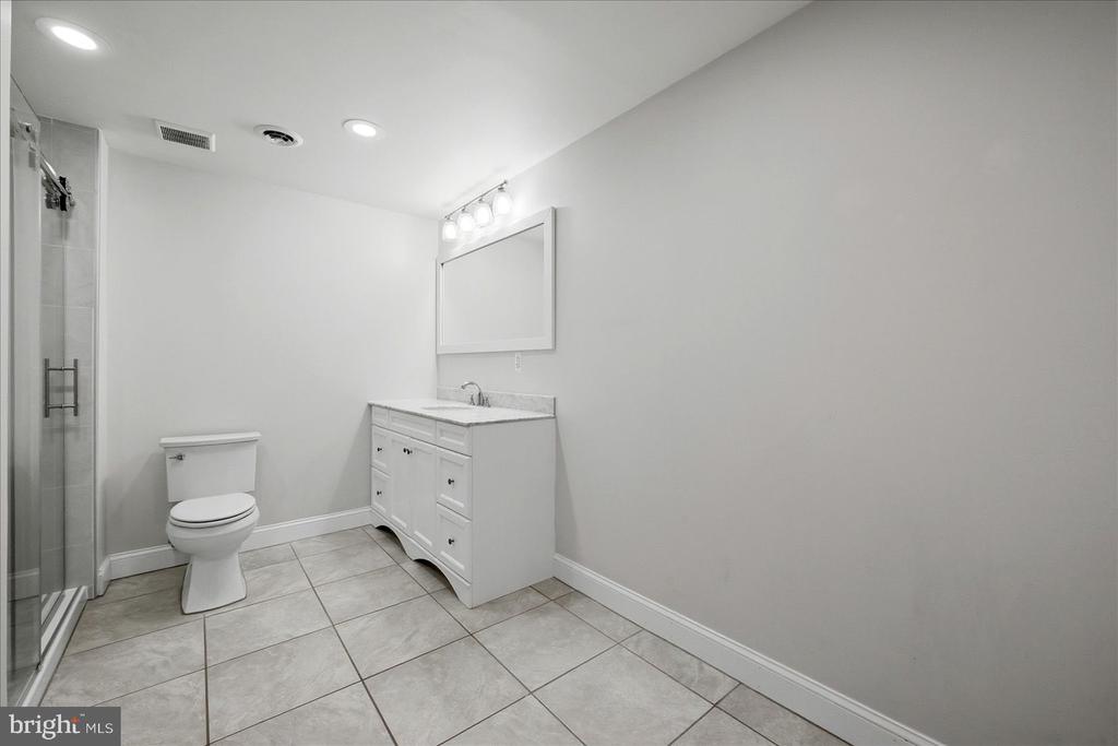 17301 VANNES COURT