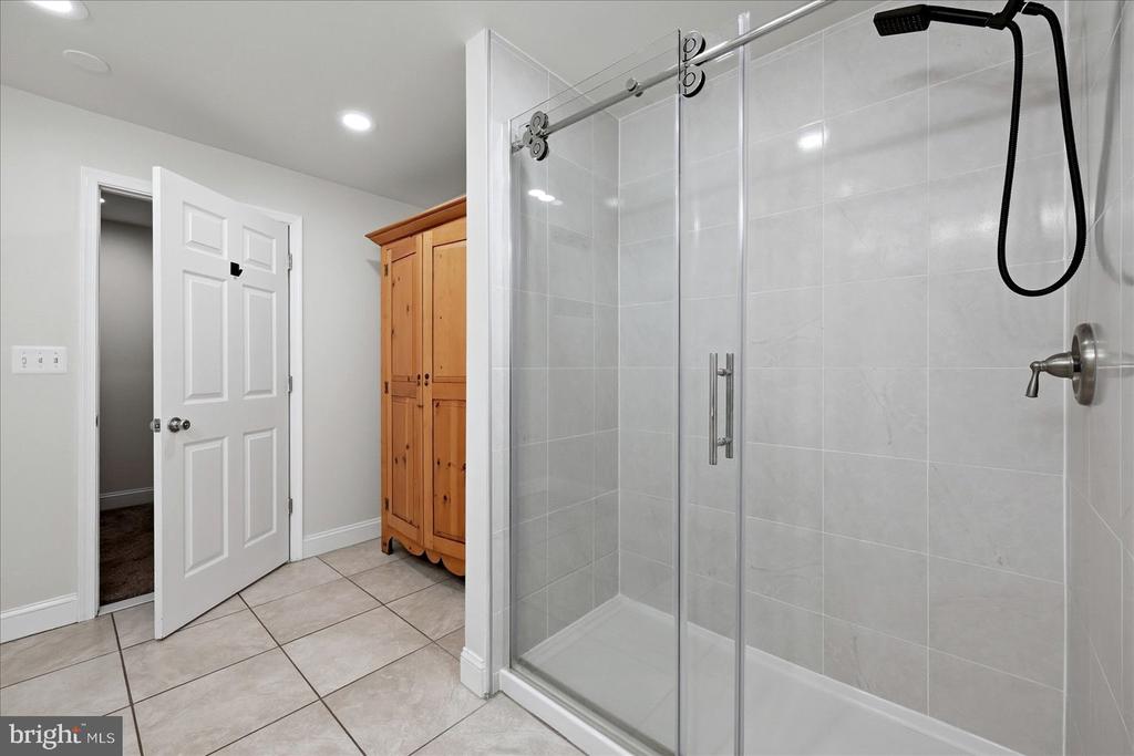 17301 VANNES COURT