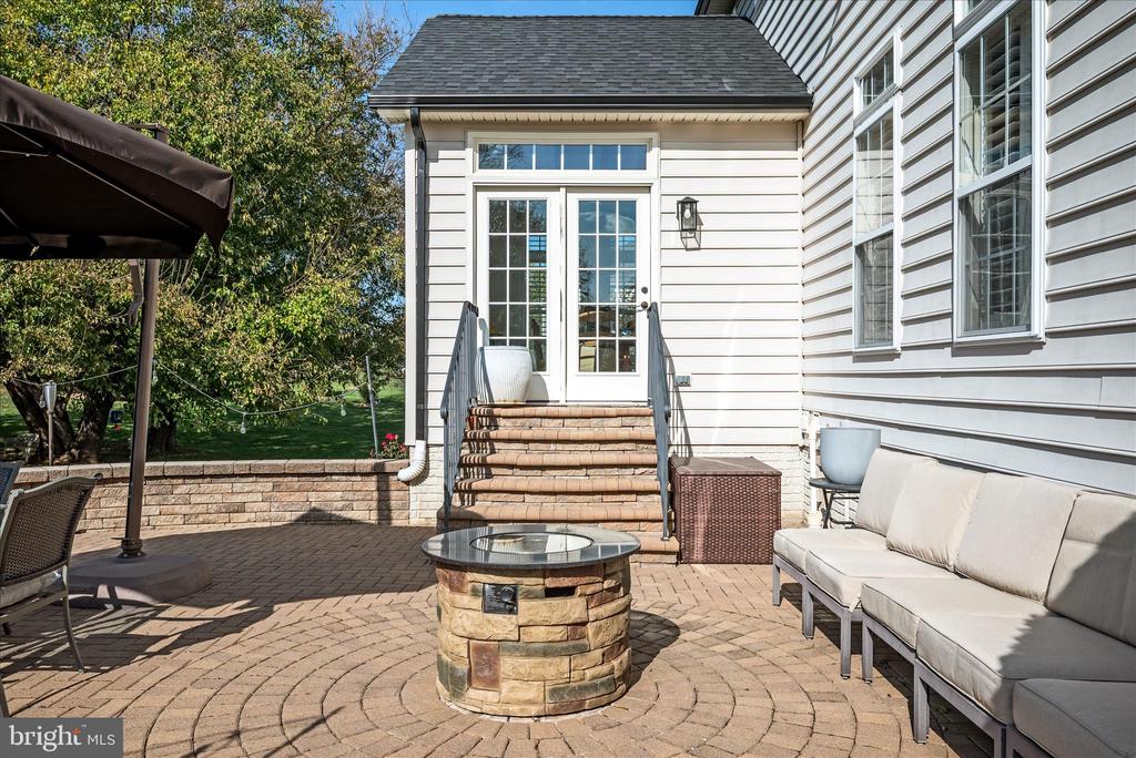 17301 VANNES COURT