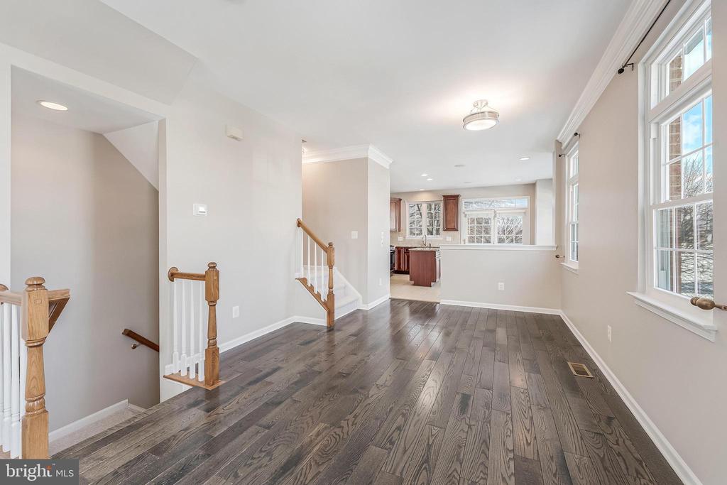 20401 TRAILS END TERRACE