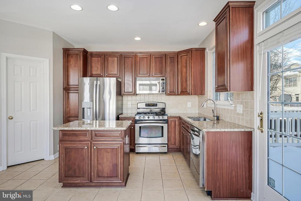 20401 TRAILS END TERRACE