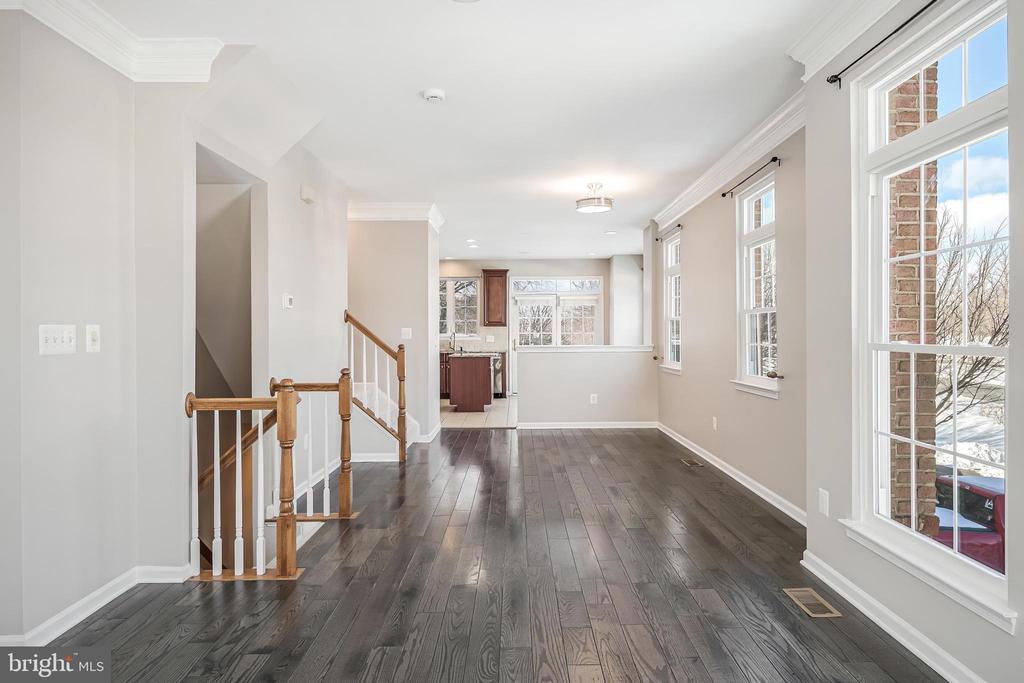 20401 TRAILS END TERRACE