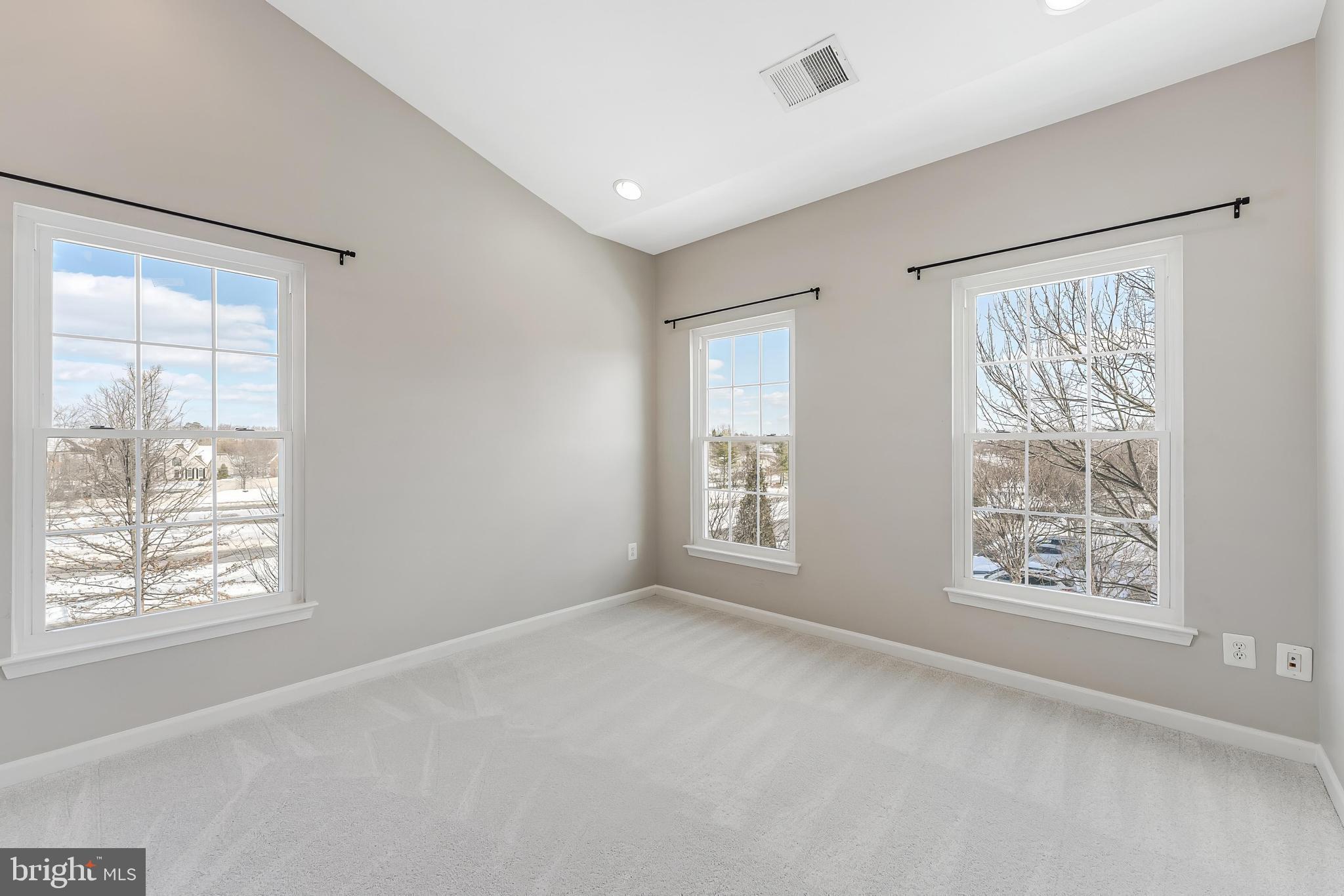 20401 TRAILS END TERRACE