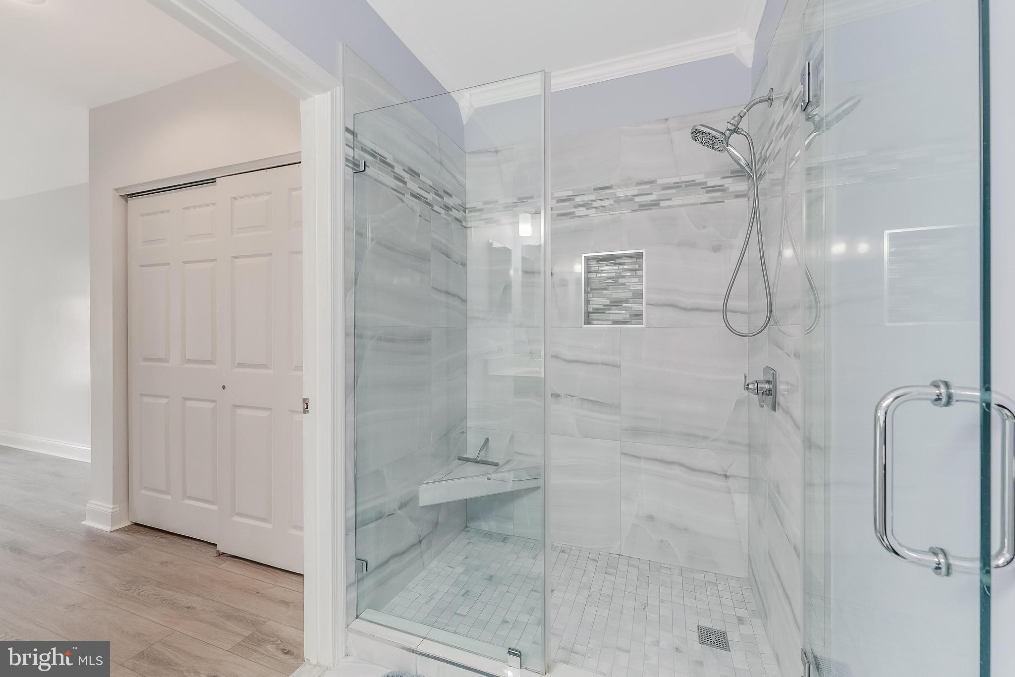 25280 LAKE SHORE SQUARE 102