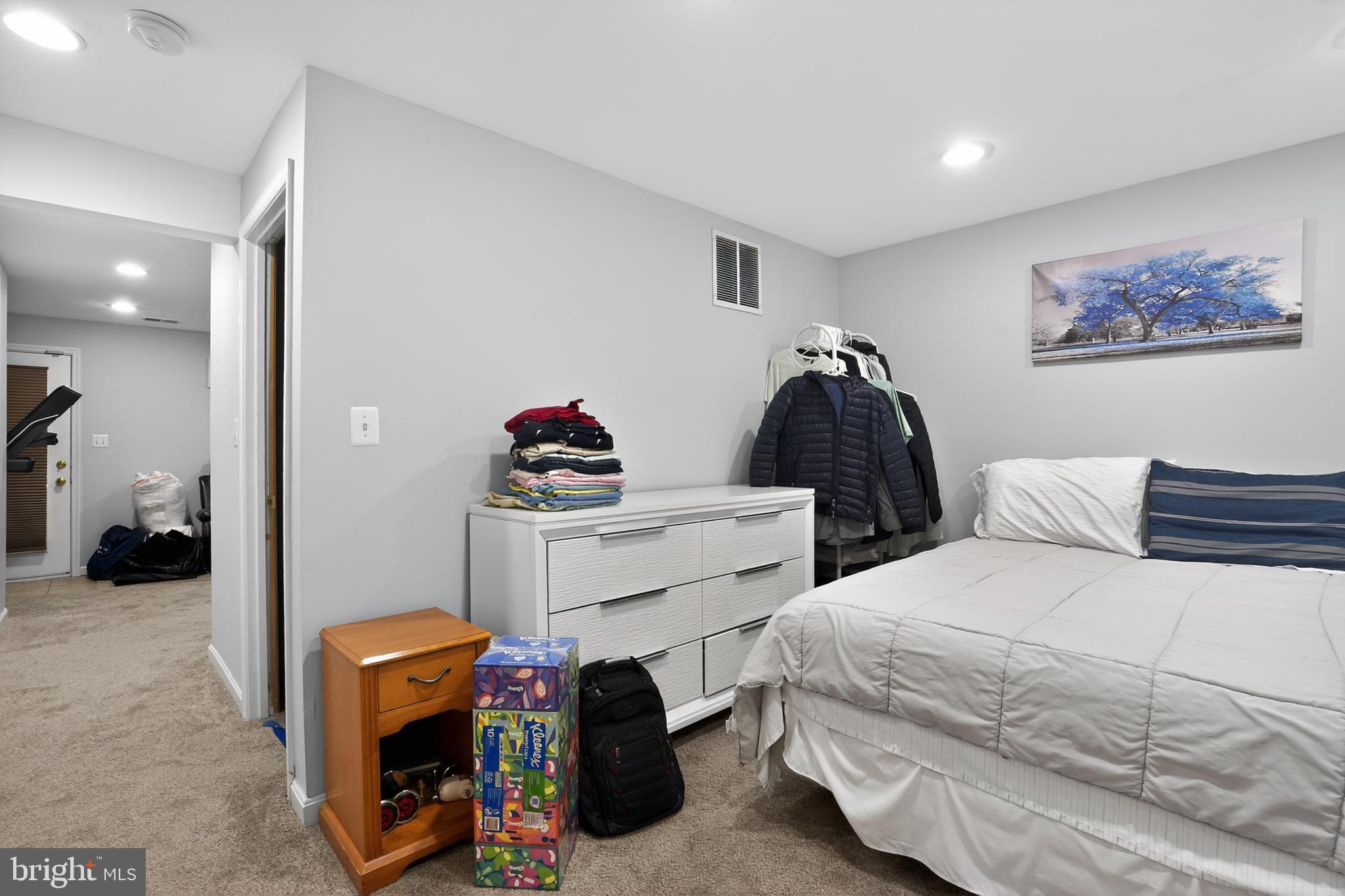 448 PEARLBUSH SQUARE NE