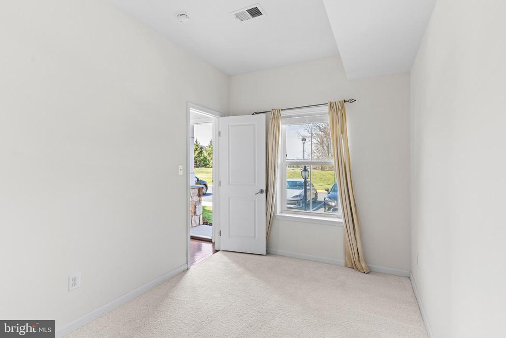 24829 COATS SQUARE