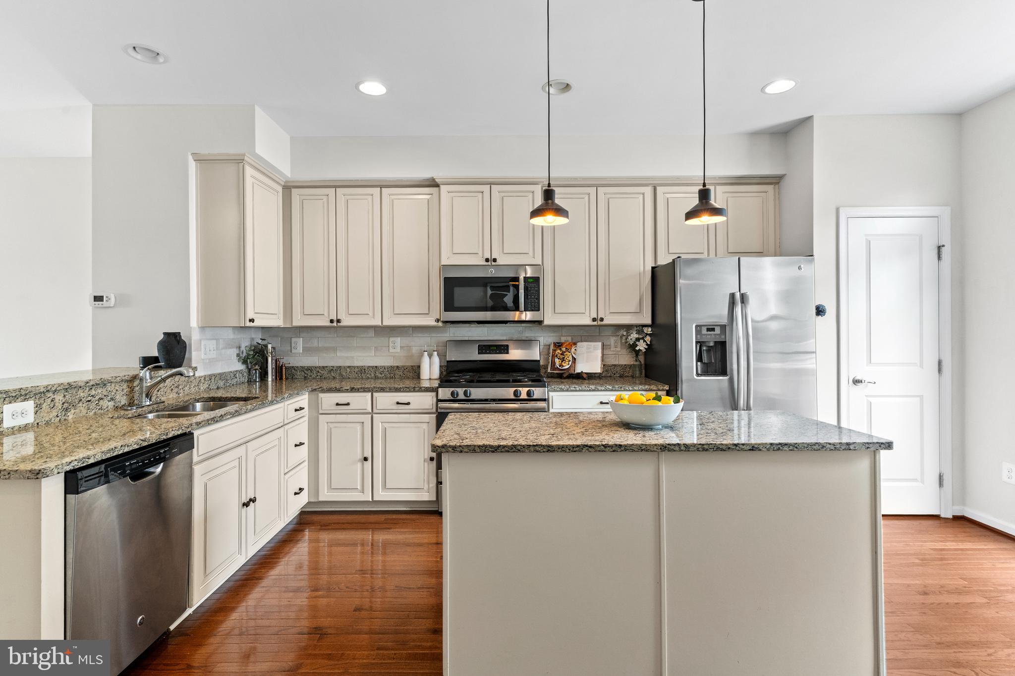 24829 COATS SQUARE