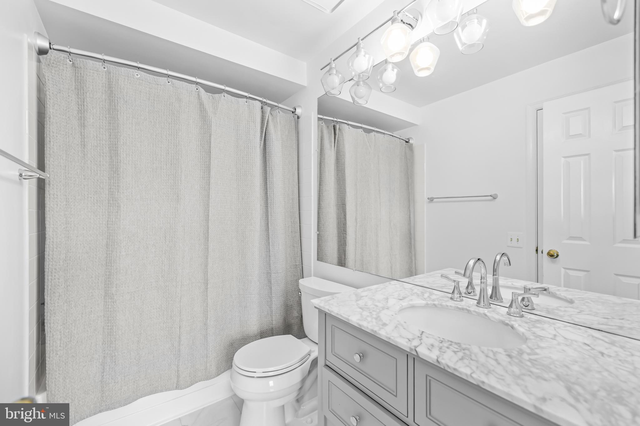 1130 HUNTMASTER TERRACE NE 201